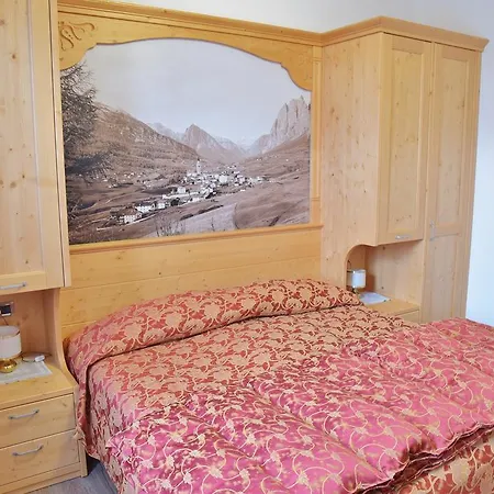 Hotel Regina Cortina d'Ampezzo Kamer foto